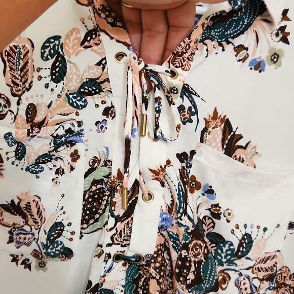 Silky Soft Botanical Lace-Up Tunic Top Floral Lagenlook Coastal Career Medium - Picture 7 of 14